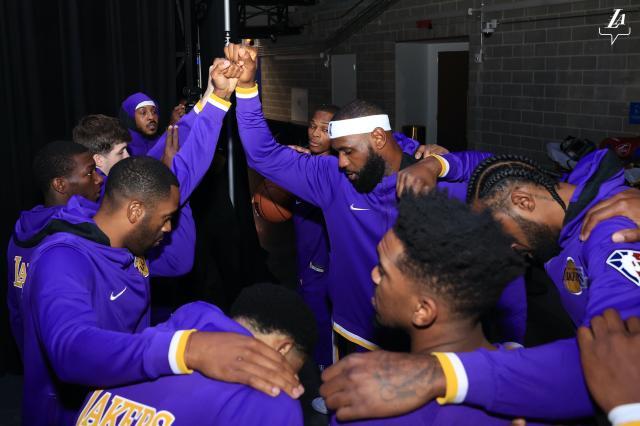 开云登录-连败不慌！詹姆斯：季前赛意义有限 还不如队内训练