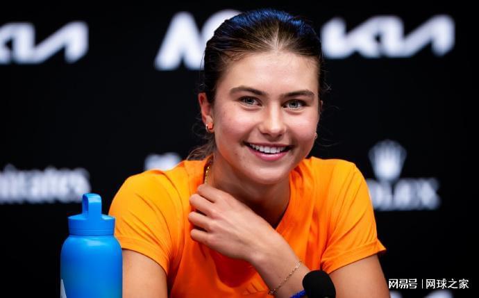 开云入口-新星不断！美国小将不失一盘进八强